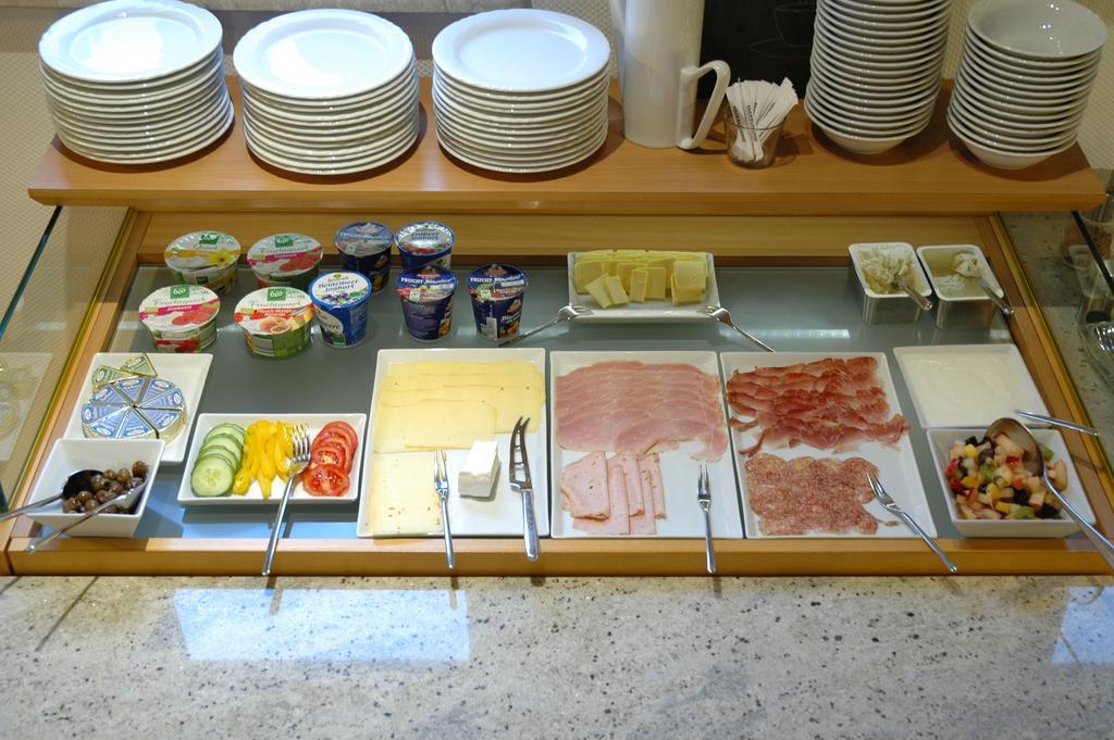 Hotel-Garni 'Zum Weinkrug' Sommerhausen Ngoại thất bức ảnh